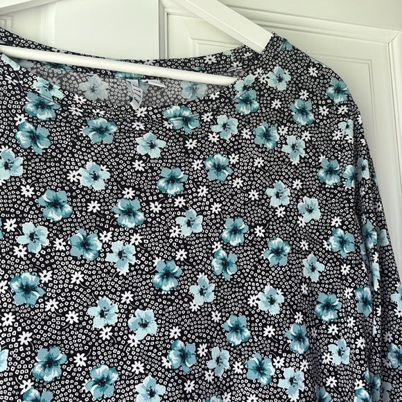 Elle Floral Print Blouse - Black and Blue large - Picture 3 of 5